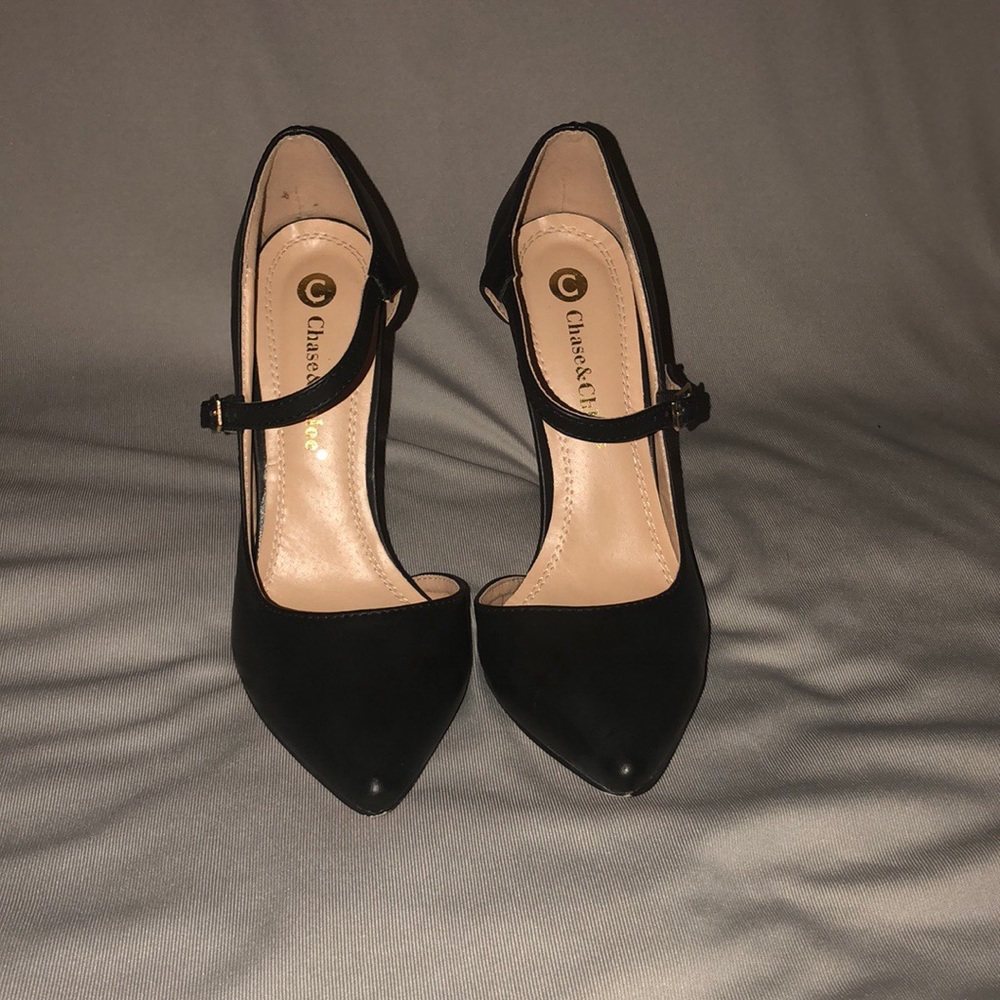 💥FINAL PRICE💥 Cross strap pumps - Picture 1 of 6